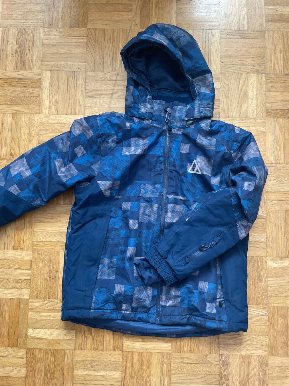 Vestes & Manteaux: Veste de ski 134/140 – D'occasion à Morges par louloutte788
