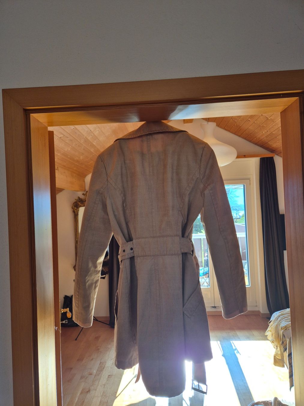 Giacche: Schöne Übergangsjacke – Usato da Walenstadt venduto da grischalounge1 1