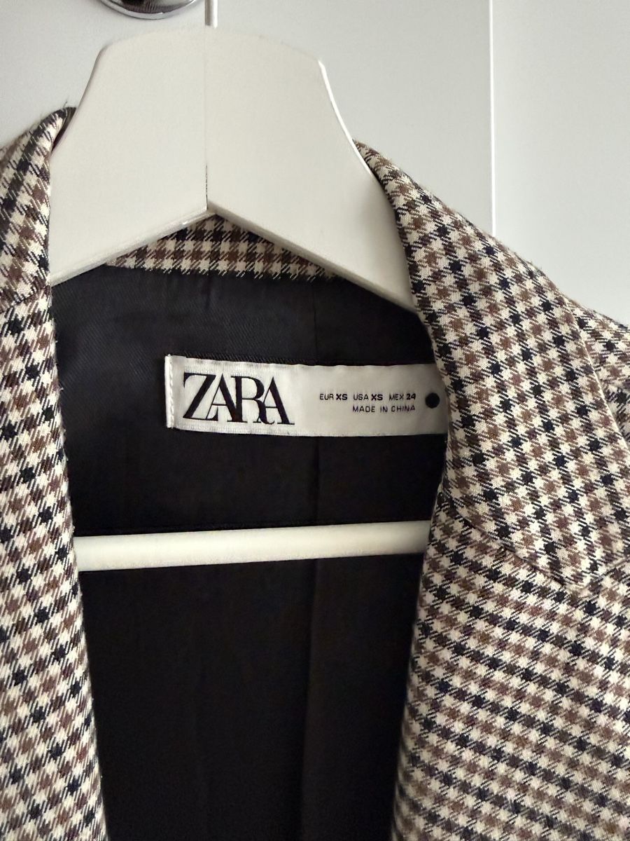 Zara Vestes: Zara Blazer – D'occasion à Vaduz par GiuliaSu 2