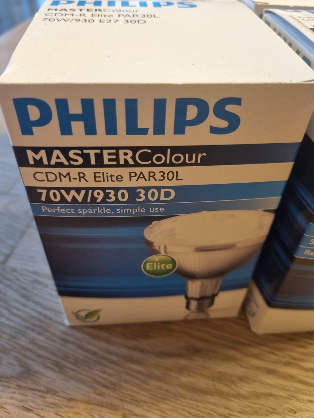 Lampade: Philips MASTERColour CDM-R 70W830 E27 – Nuovo e nell'imballaggio originale da Thun venduto da Topmat