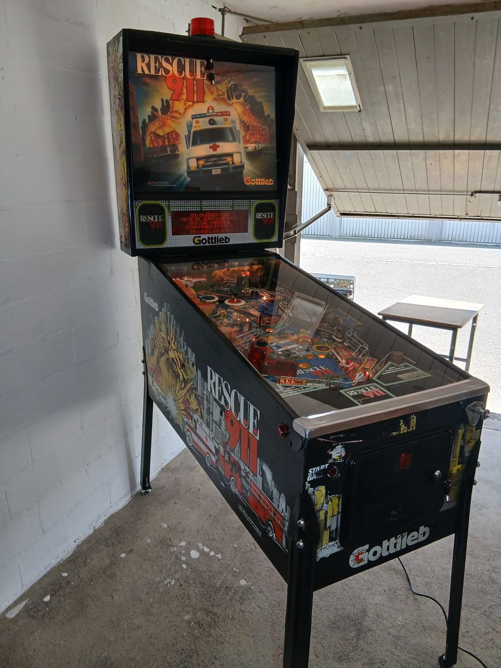 Flipper: flipperkasten flipper gottlieb rescue 911 – Usato da Leibstadt venduto da Retrowelt