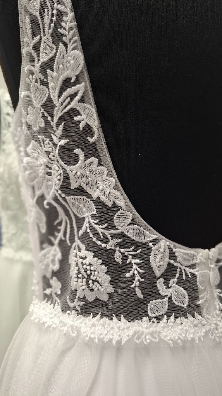 Vestiti: Brautkleid  – Nuovo (secondo la descrizione) da Uster venduto da VMT. 7