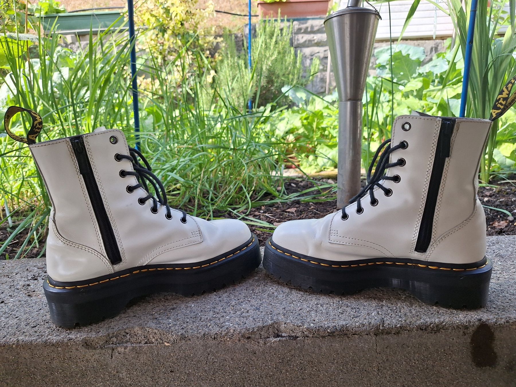 Dr. Martens Chaussures femmes: Dr Martens Jadon Weiss – D'occasion à Teufenthal AG par boebe071 2