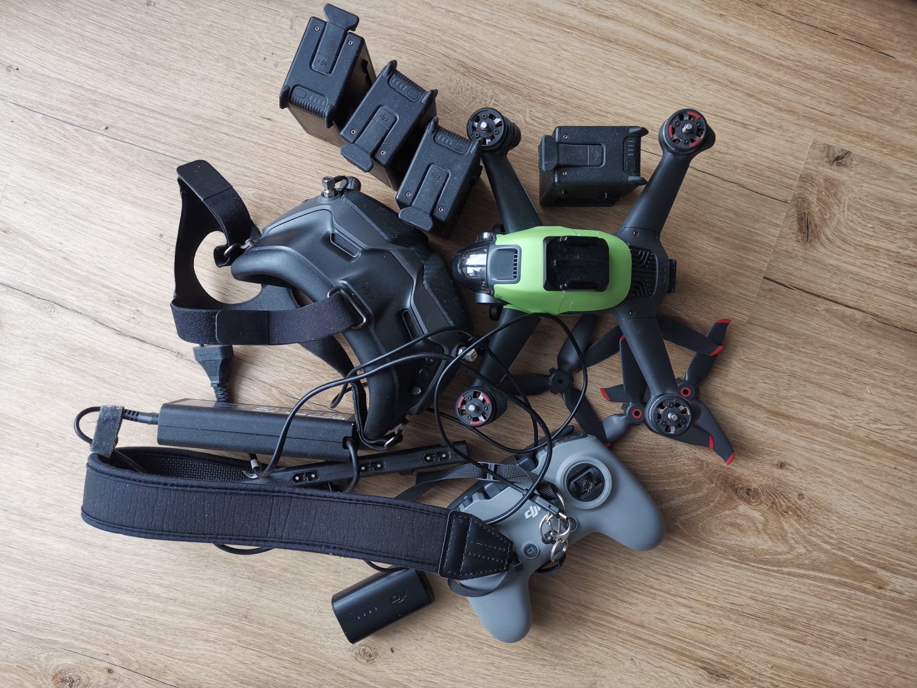 DJI Modellismo RC: DJI FPV KOMMLETT SET – Usato da Herisau venduto da Morcylch