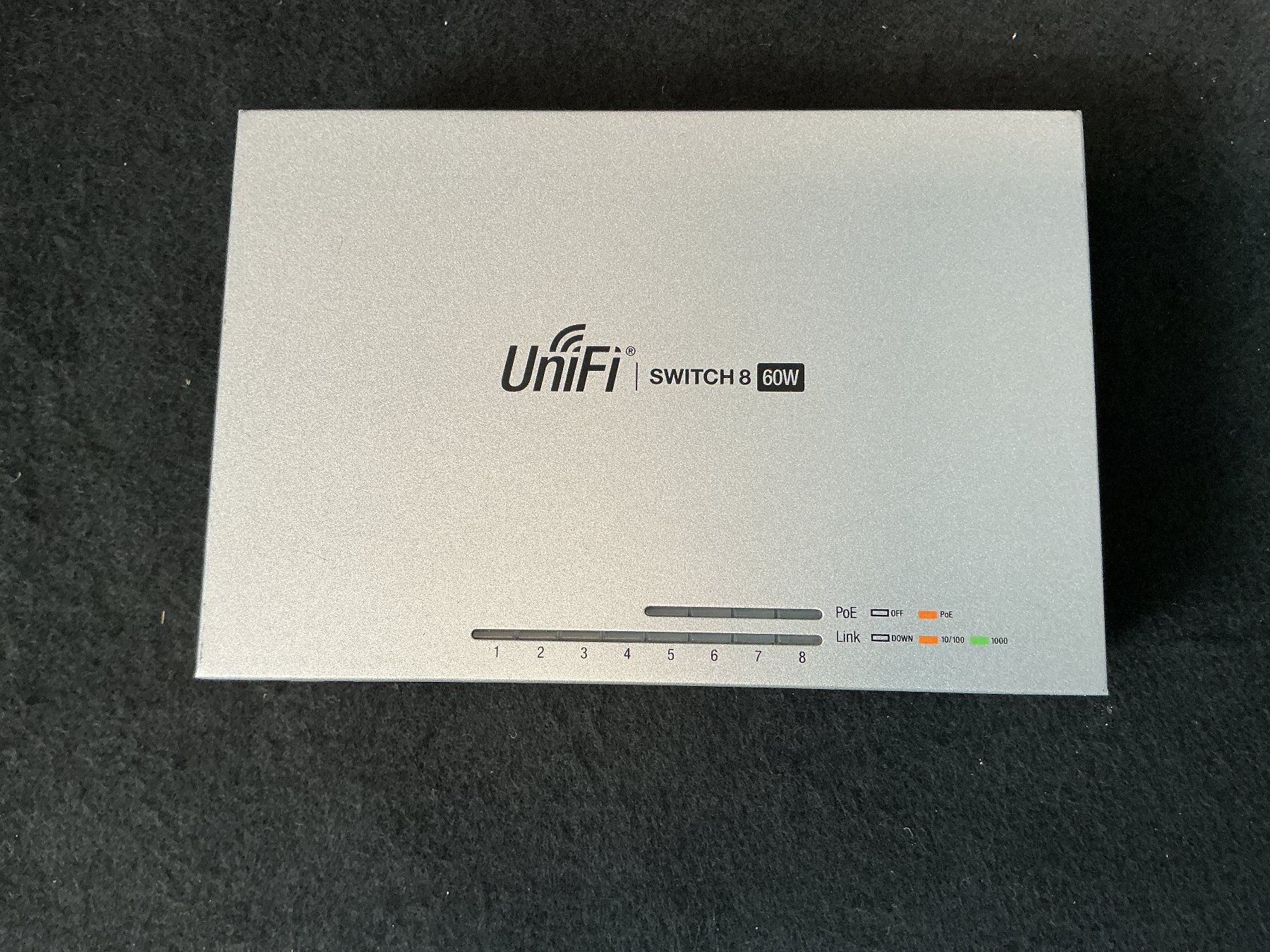Ubiquiti Hub & Switch: UNIFI SWITCH 8 60W – Usato da Richterswil venduto da Restwert_Richterswil 3
