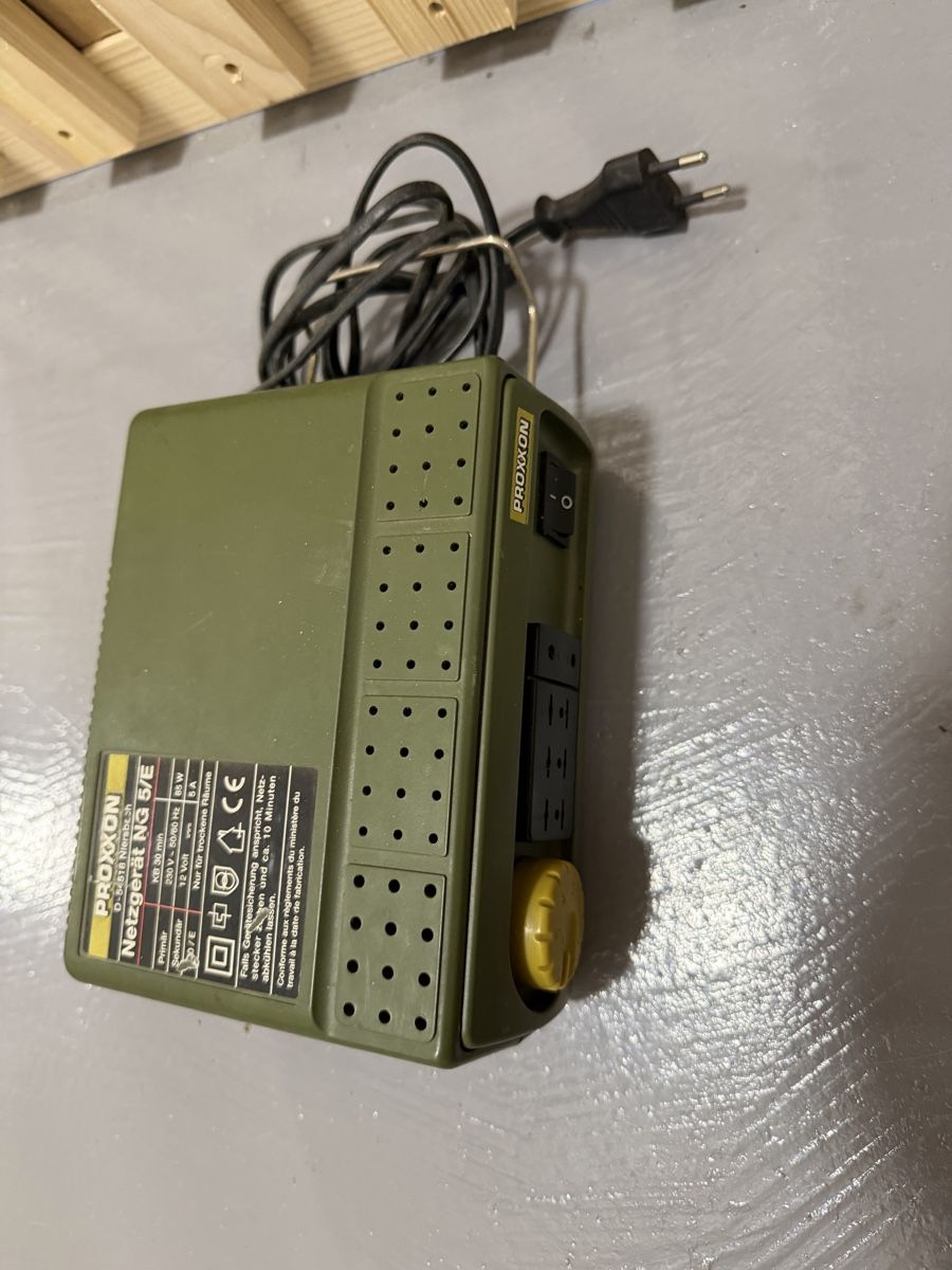 Ladegeräte: Proxxon Netzgeraet NG 5/E 85W Super Zustand – Gebraucht aus Abtwil AG von be5pc