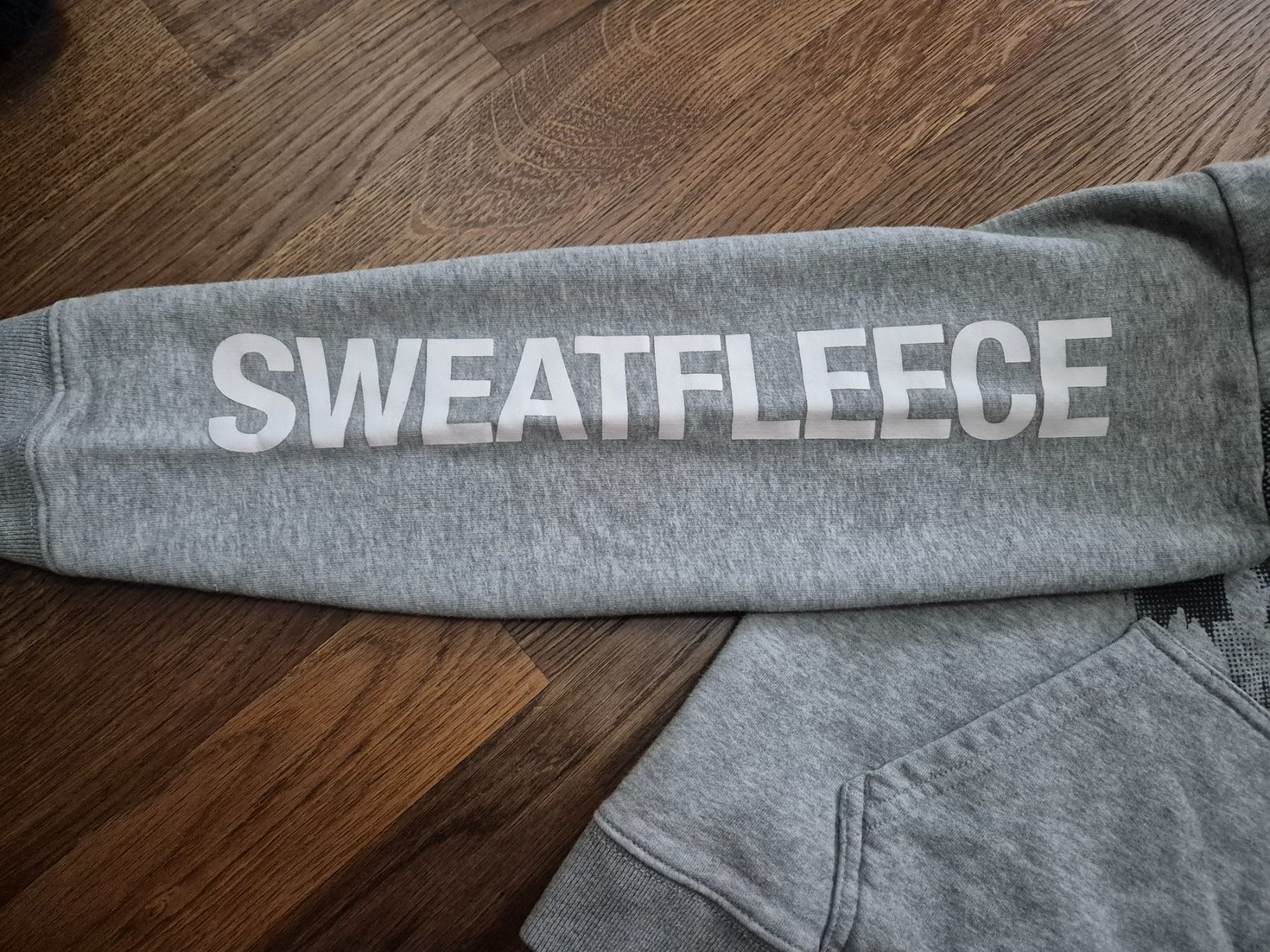 Maglioni & Felpe: Hoodie from TNA – Usato da Zürich venduto da monadiederich 3