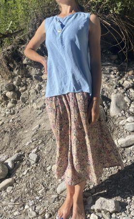 Top estivo azzurro in viscosa,tgM/L-nuovo👌feste👌vacanze