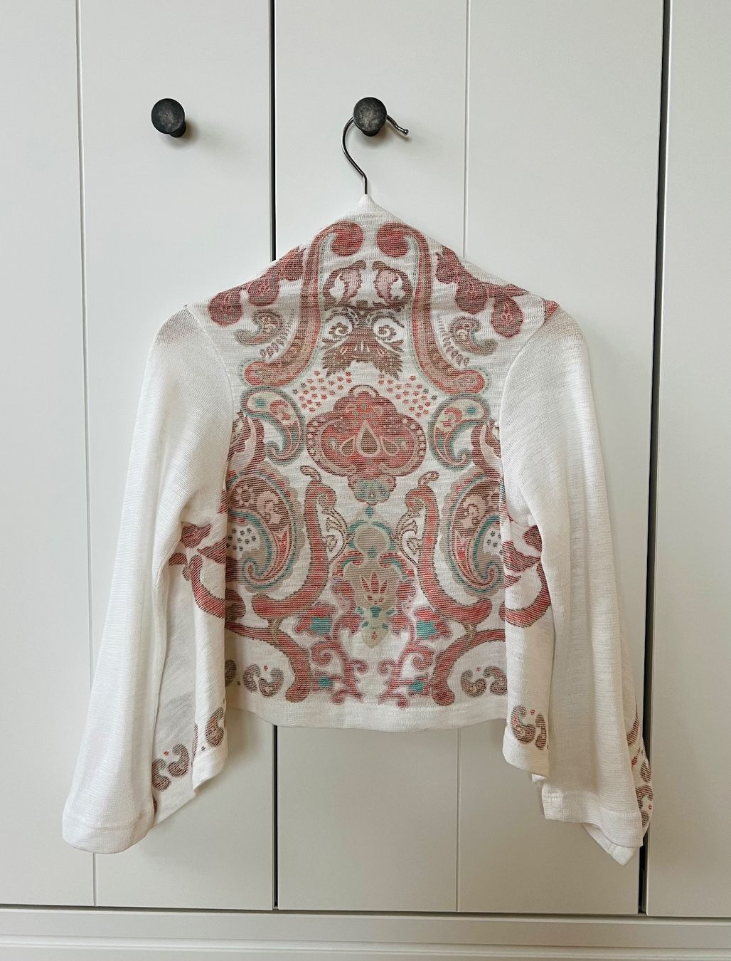 Mango Pullover & Sweatshirts: Strickjacke Mango 104 Weiss – Gebraucht aus Burgdorf von rulan