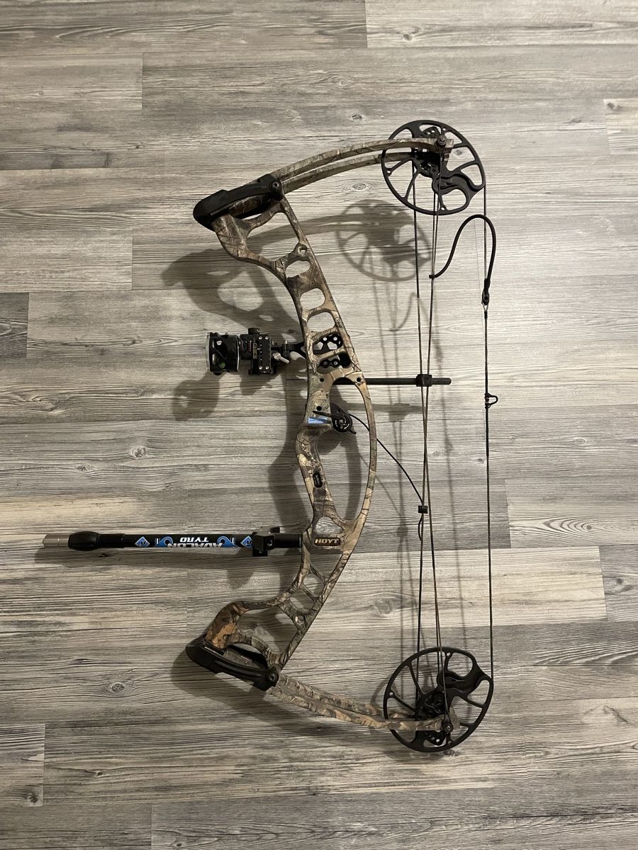 Hoyt Tiro con l'arco: Zwei Compound Bögen mit Zubehör – Usato da Aarburg venduto da tob_xh5y