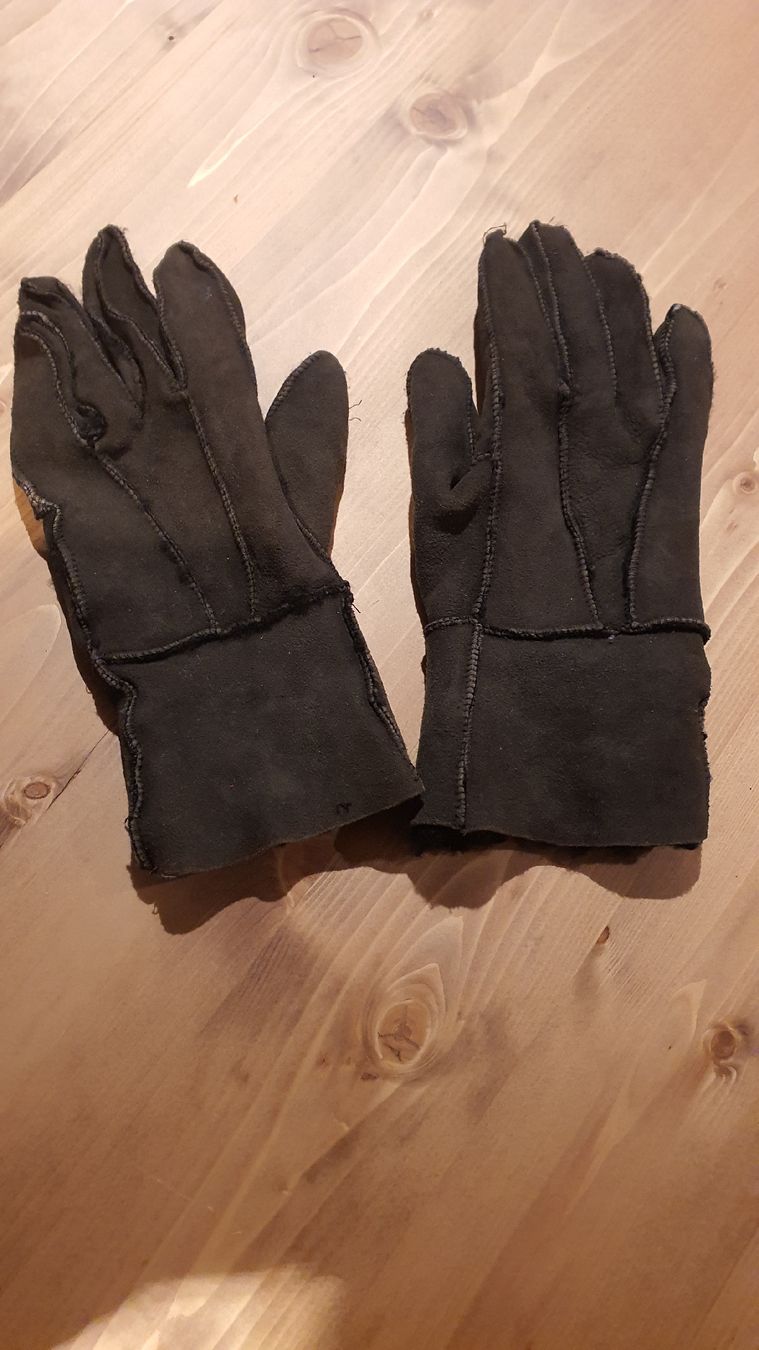 Lotti di vestiti: Winterset mit Kappe, Schal und Fellhandschuhe – Usato da Flawil venduto da minggeli83 3