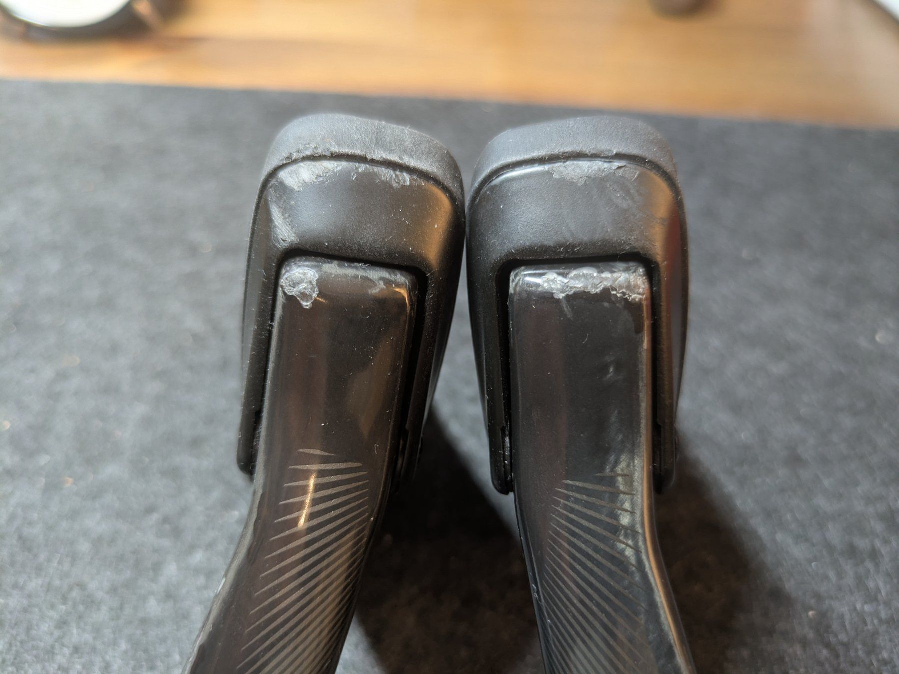 Sram Pezzi di ricambio: SRAM RED eTap Shift Levers Set (Left & Right) / Schalt-/Brem – Usato da Basel venduto da Greutzi 4