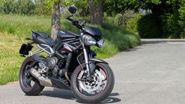 Triumph Street Triple RS