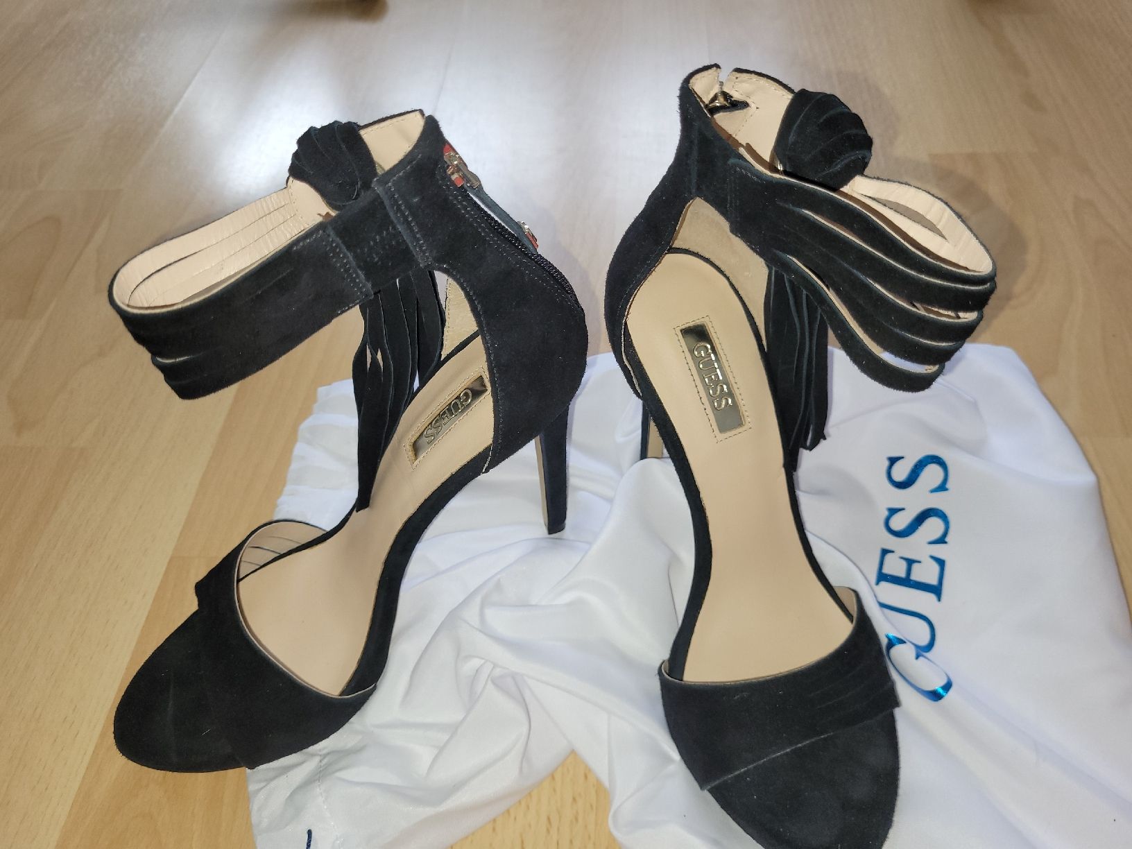 Guess Scarpe da donna: Guess High Heels / Echtleder Damenschuhe – Nuovo (secondo la descrizione) da Triesen venduto da SxTY 4