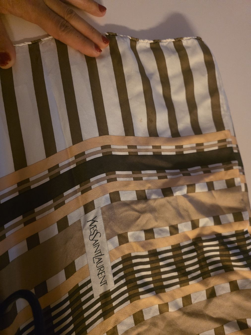 Saint Laurent Foulard & Sciarpe: Foulard – Usato da Unterentfelden venduto da cassy90