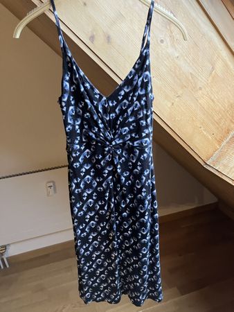 gemustertes Sommerkleid XS