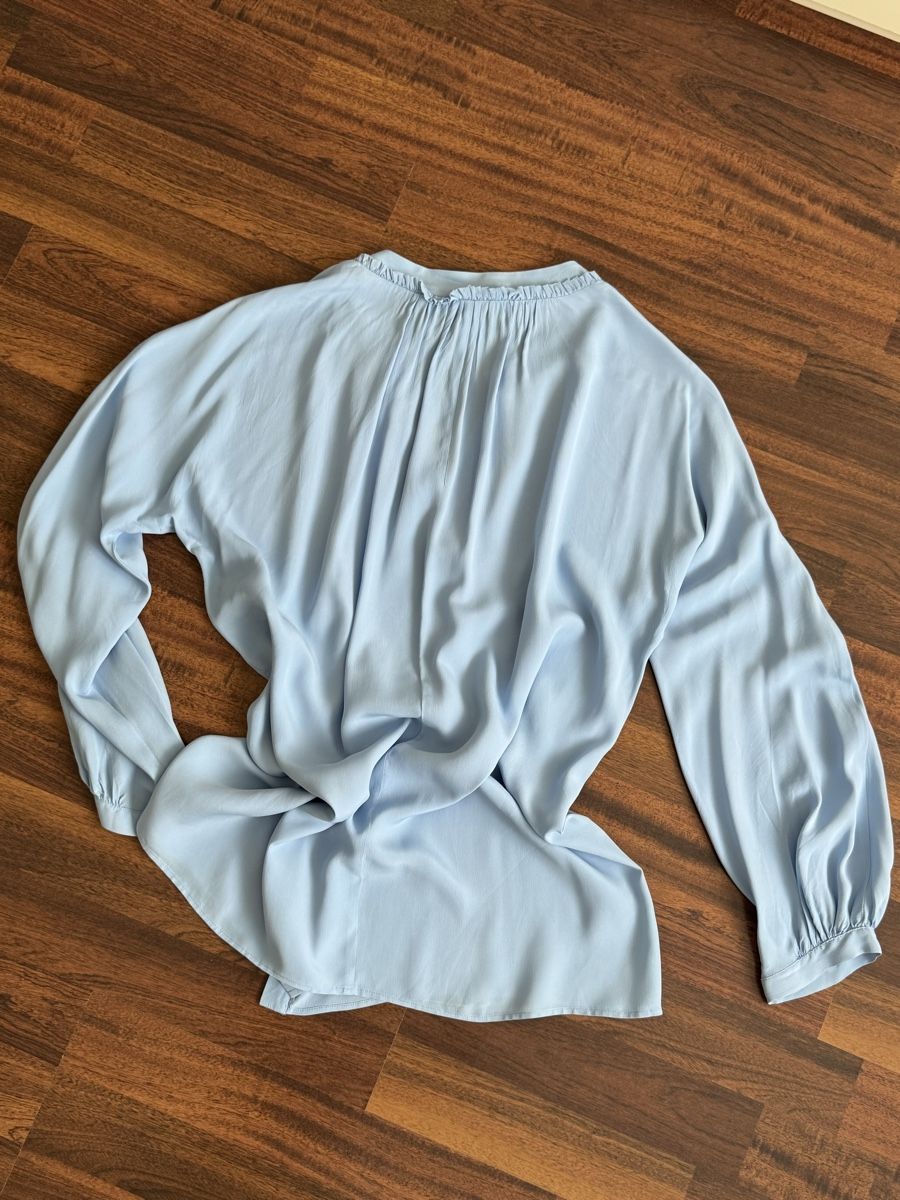 Blusen: iBlues Seidenbluse, hellblau, Gr. 36, neuwertig! – Neu (gemäss Beschreibung) aus Birr von sfe_rhj7 3