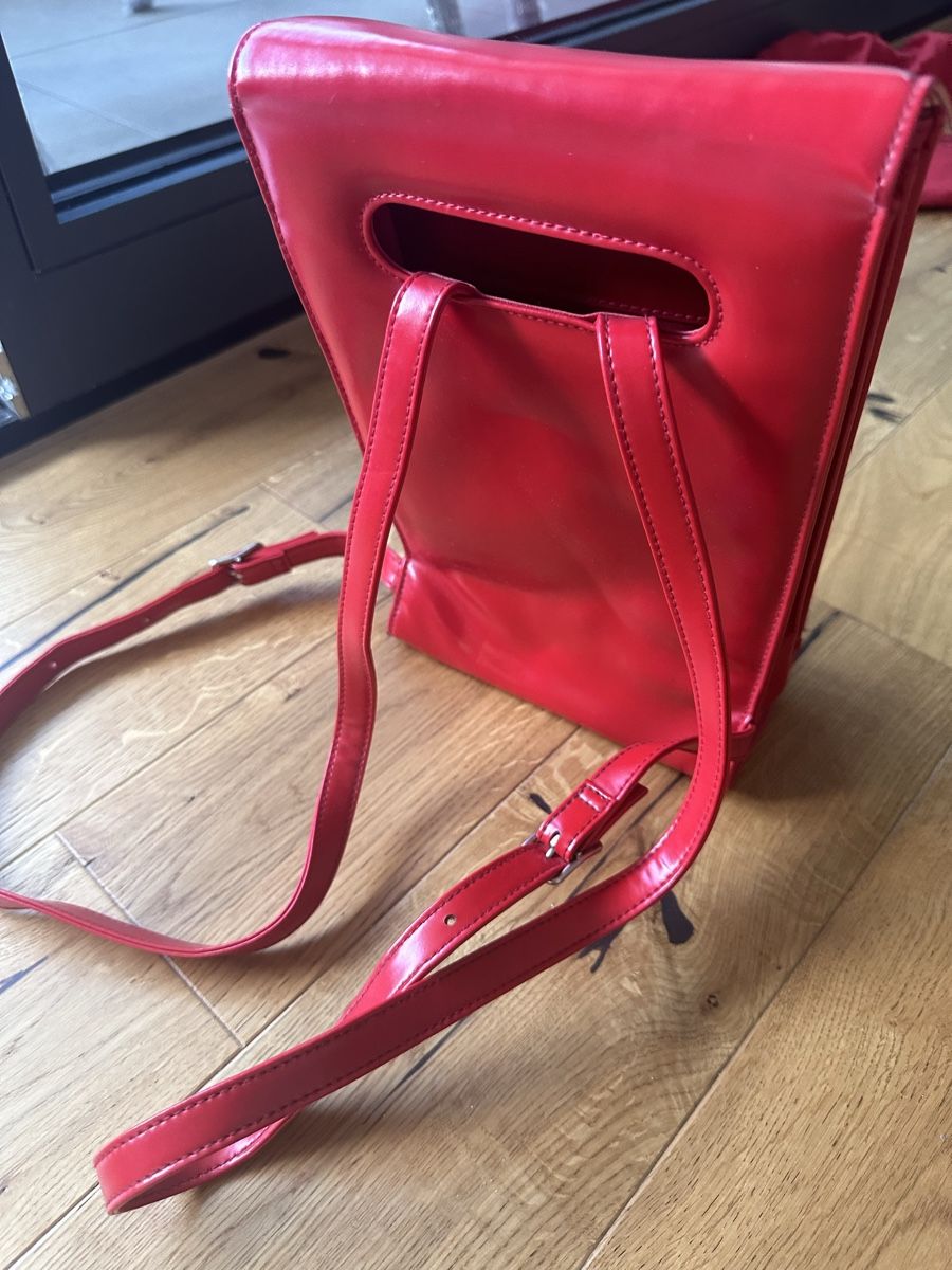 Benetton Taschen für Damen: Elegante rote Handtasche BENETTON – Neu (gemäss Beschreibung) aus Rorschach von _G3n4L1n_ 1