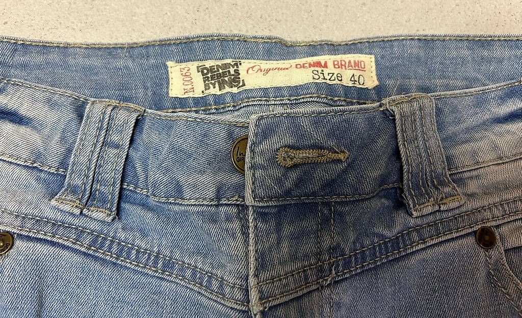 Pantaloni: Kurze Hose – Usato da Schwerzenbach venduto da nic_zt5r 3