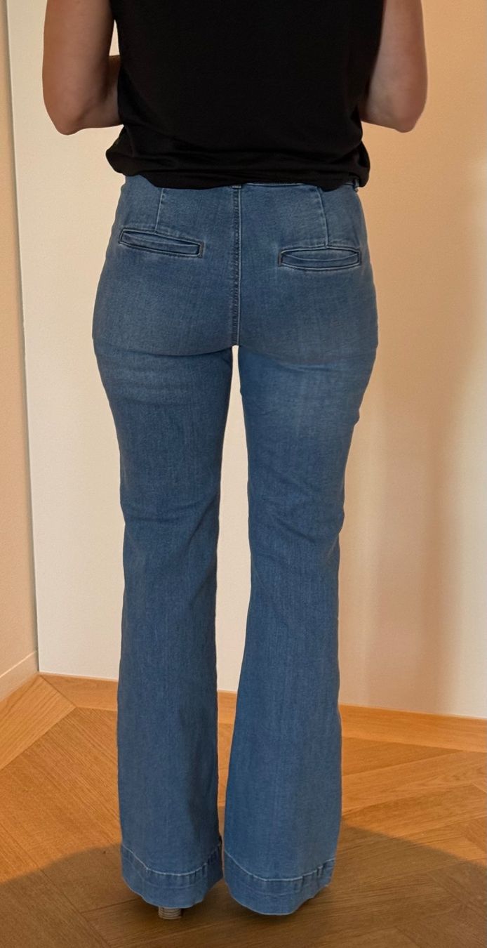 Jeans: Bootcut Jeans, Gr. 28, neuwertig – Usato da Hergiswil NW venduto da Labello01 3