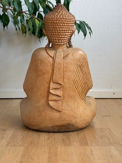 Figuren: Buddha aus Holz – Gebraucht aus Winterthur von _STRIETTA_ 1