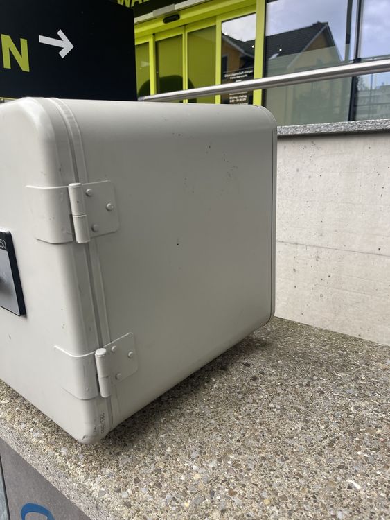 Sentry 1250 Tresor mit Zahlenschloss lässt sich nicht öffnen Kaufen auf Ricardo