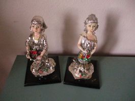 2 Frauen/Mädchen Figuren Statuen Höhe 19 cm