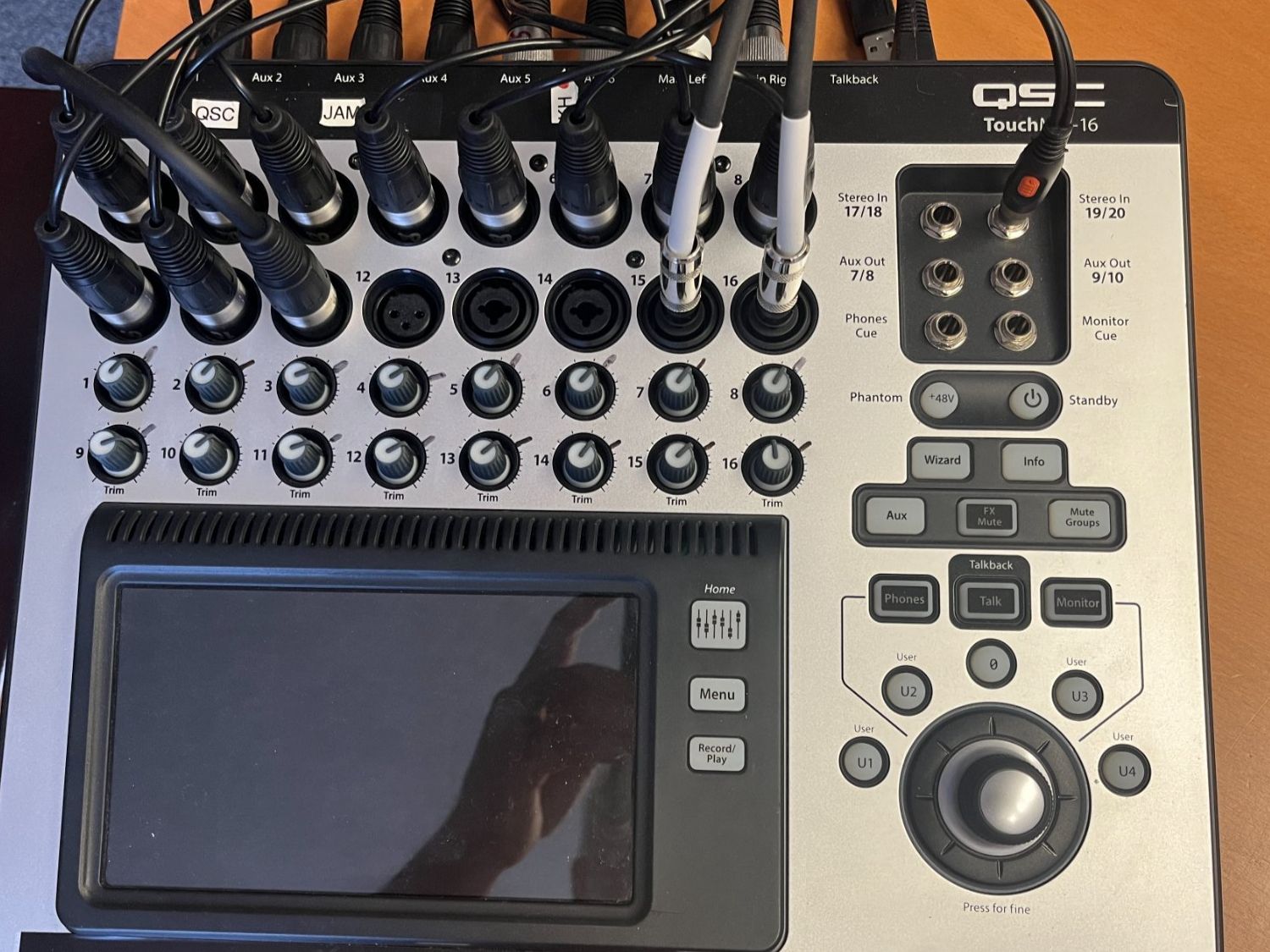 Qsc Platines de mixage: Digitalmischpult  QSC-Touchmix-16 – D'occasion à Thunstetten par Gehon 1