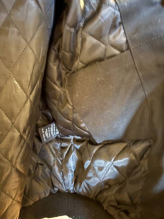 Stüssy Giacche: Stüssy Hoodie Jacke – Usato da Schleinikon venduto da kar_8ww7 2