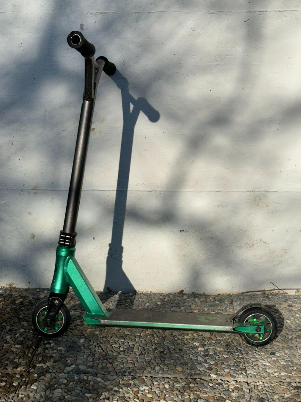 Kickboard: Chilli Pro Scooter 3000 green/black, one size – Gebraucht aus Fraubrunnen von daenuimhof 1