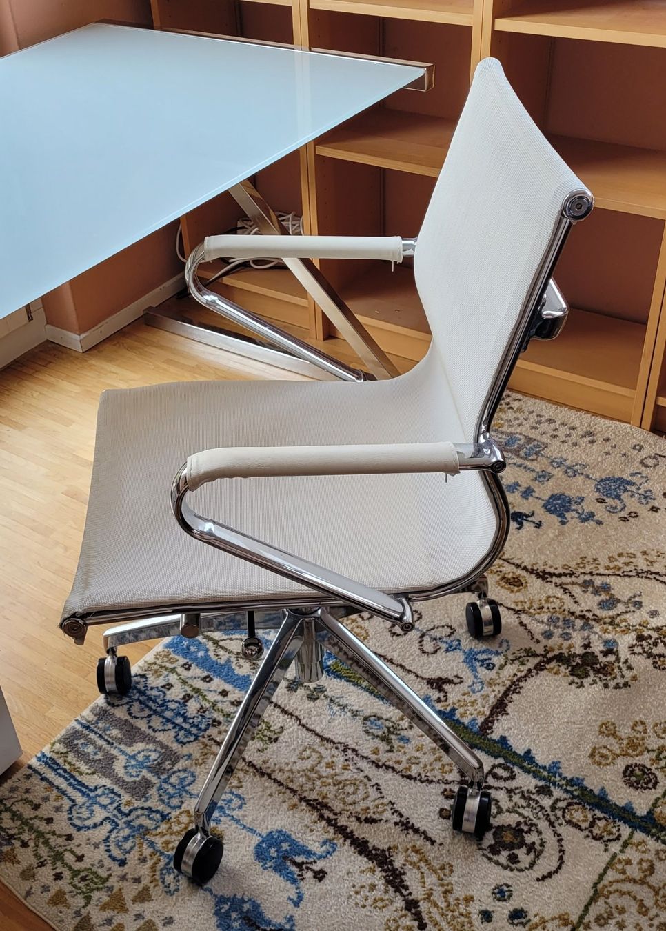 Sedie: Bürostuhl weiss mit Chromgestell – Usato da Riehen venduto da mfus 2