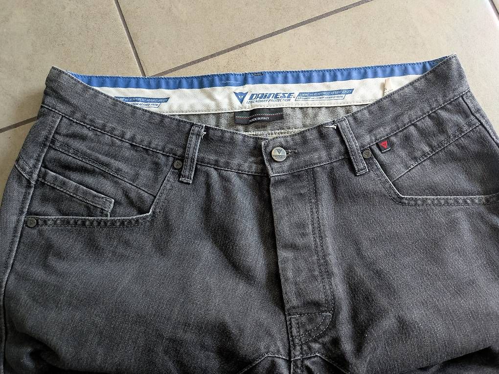 Dainese Pantalons: Pantaloni da moto Dainese – D'occasion à S. Antonino par Anna_scooby 2