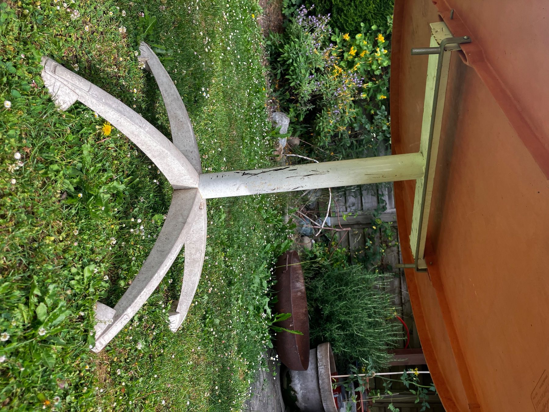 Schaffner Tavoli: Runder Gartentisch Schaffner – Usato da Winterthur venduto da anel44 4