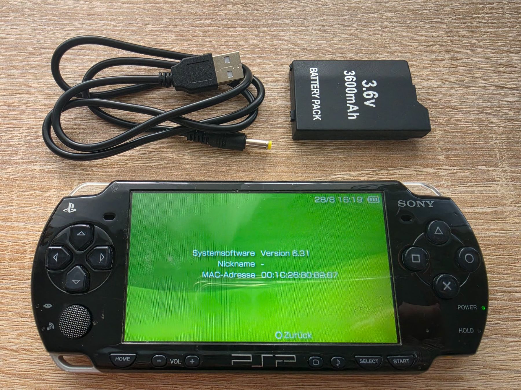 Sony Console: Sony PSP Playstation Portable 2000er Modell – Usato da Sempach venduto da Knuckles17