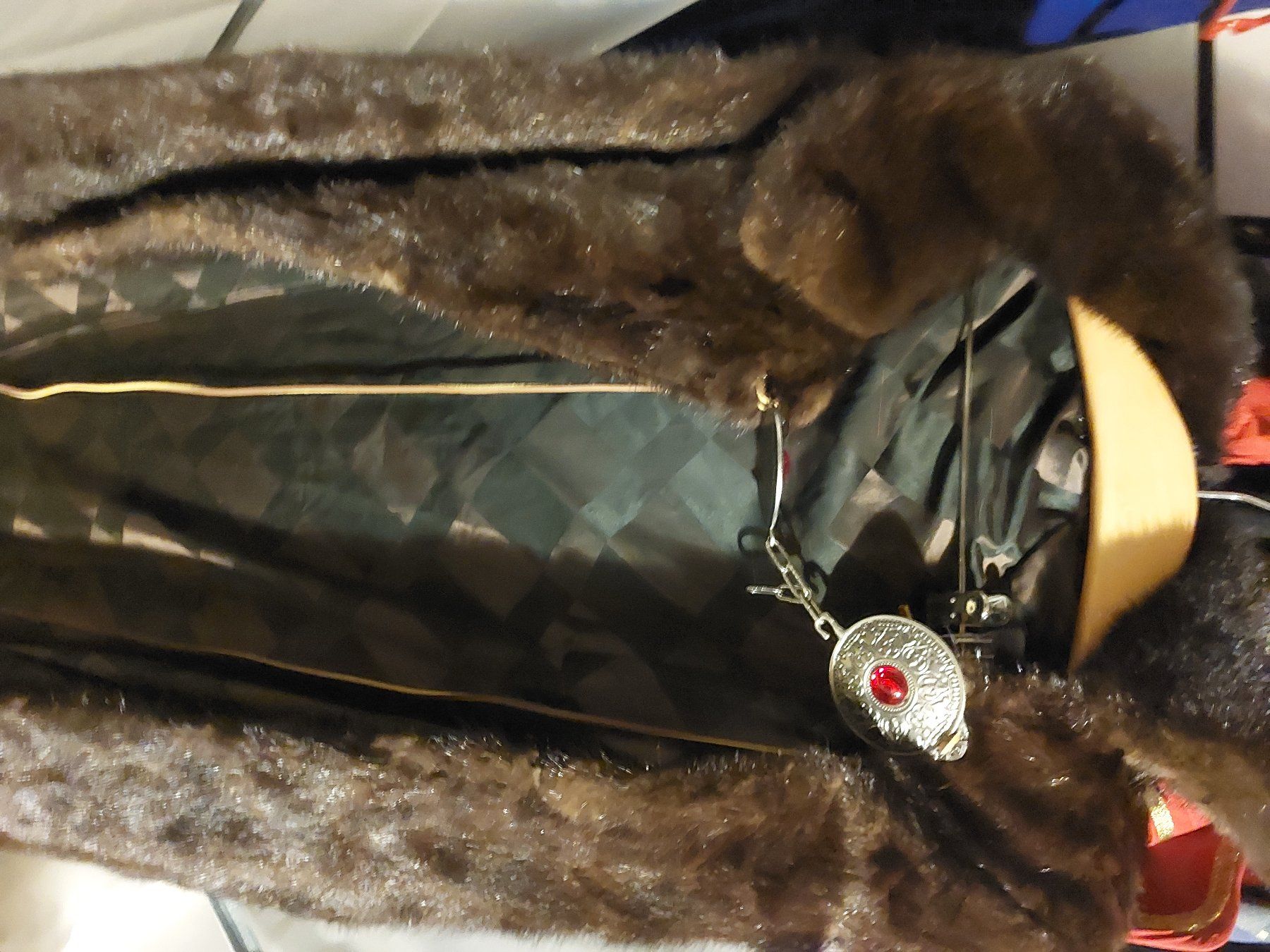 Placchette & Badge: À vendre des costumes médiévaux, – Usato da Fribourg venduto da jfbaeriswyl1