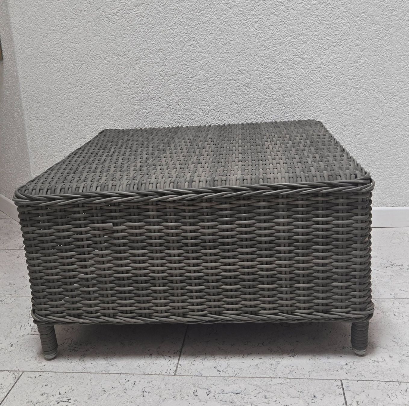Sgabelli: Rattan Sitzhocker mit Kissen – Usato da Staffelbach venduto da Samuelson08 1