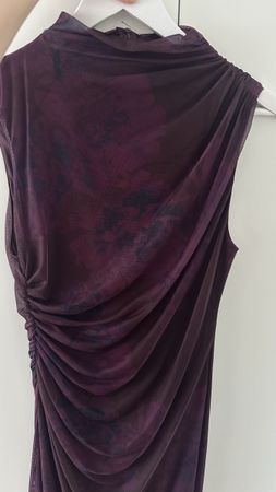 Elegantes Kleid von Zara - Grösse M - perfekt für den Herbst