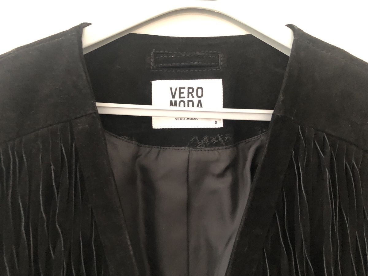Vero Moda Giacche: Veste courte en cuir véritable Vero Moda – Nuovo (secondo la descrizione) da Onex venduto da kattrina 3