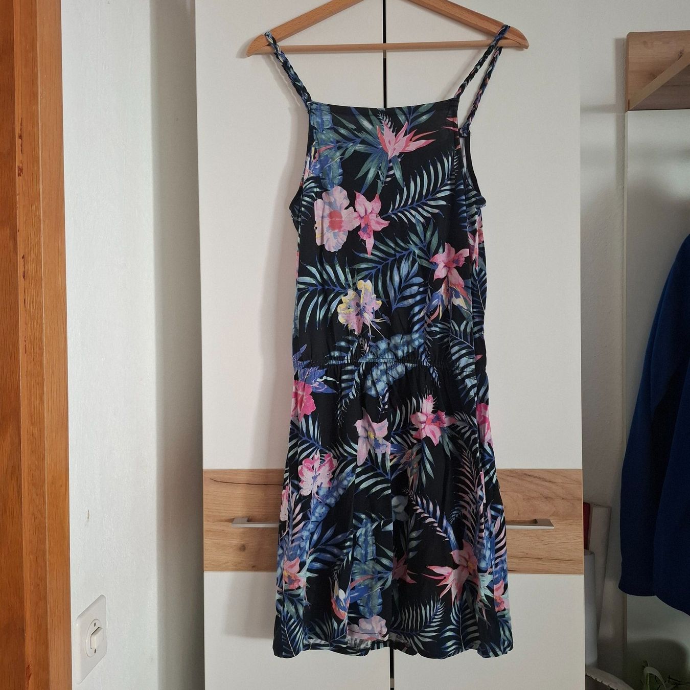 Vestiti & Gonne: Mädchen Sommerkleid, bunt, Gr. 170/176 – Usato da Sisseln AG venduto da Tropea4334 1