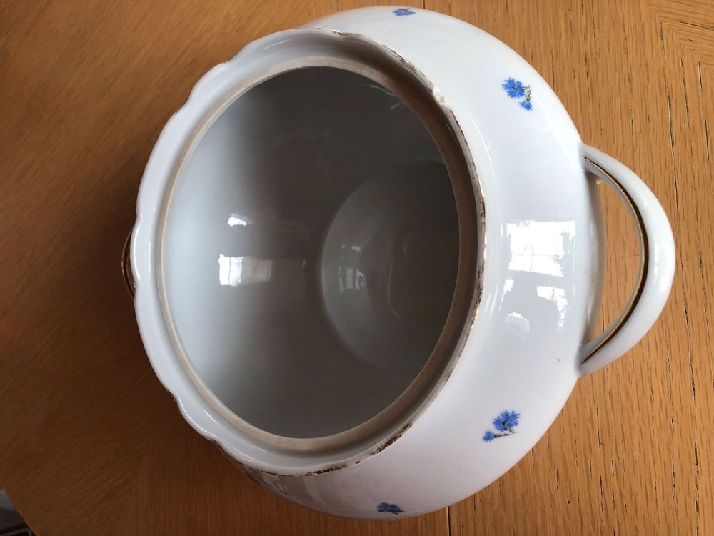 Coupes: Omas Porzellan Suppenschüssel mit Blumenmuster – D'occasion à Schübelbach par Dolly990_2 2