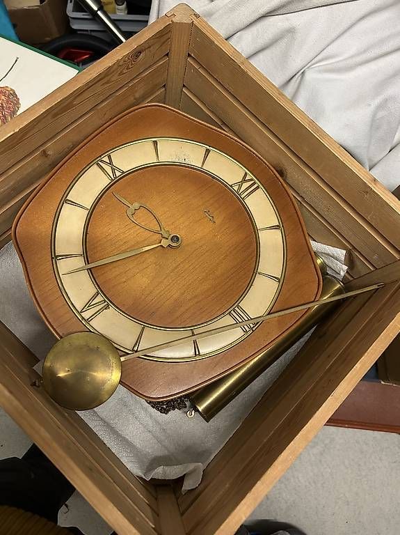 Stand- & Wanduhren: Wand Uhr Classic  – Gebraucht aus Wetzikon ZH von MedinaL 2