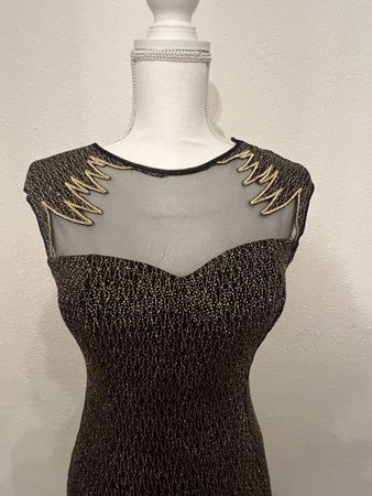 Elegantes, langes Abendkleid mit Pailletten, Grösse 38