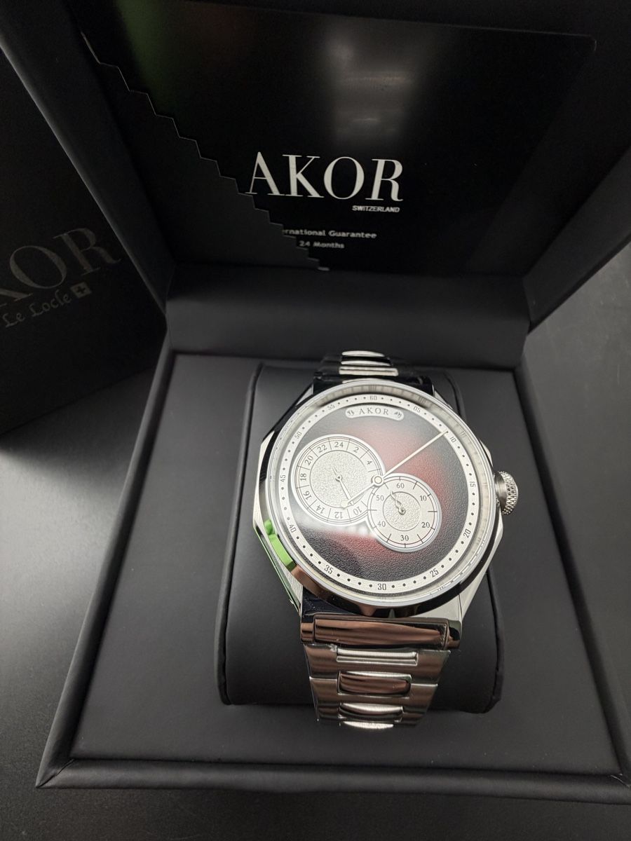 Uhren: Montre AKOR Régulateur Rouge Neuve Full Set – Neu und originalverpackt aus Neuchâtel von TopChrono24 2