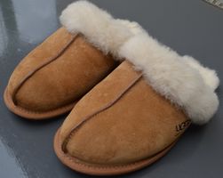 UGG Scuffette II .37 Hausschuhe / pantoufles