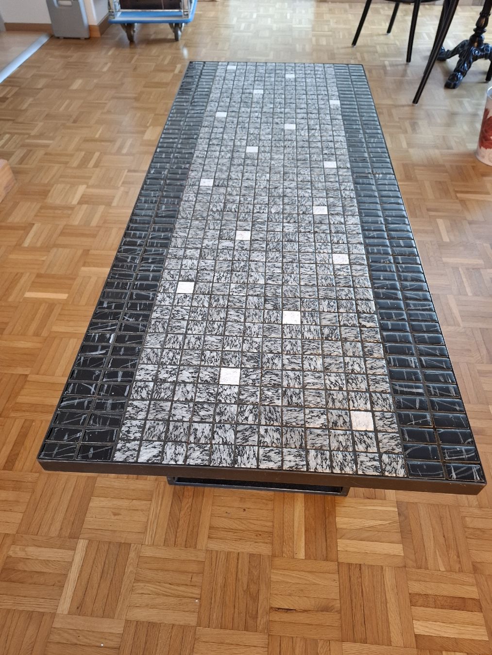 Tavoli: Table basse vintage à Moutier – Usato da Crémines venduto da Carambaaa 3