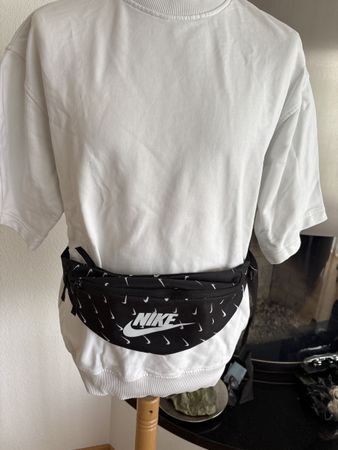 Nike Hüft Tasche 