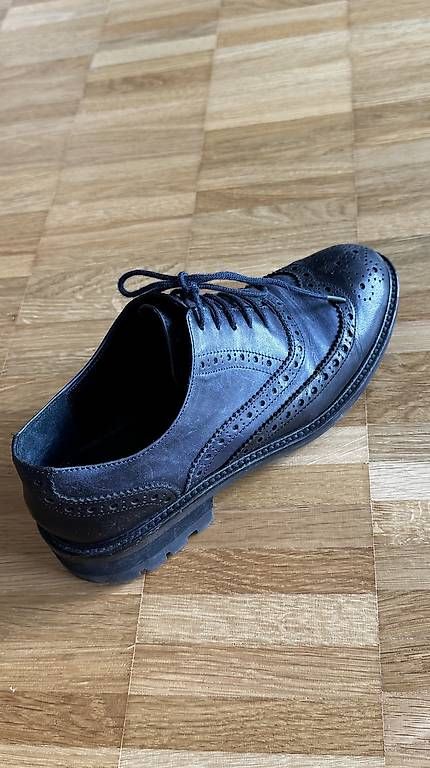 Damenschuhe: Dunkelblau-schwarze Brogue-Schuhe Gr. 36 – Gebraucht aus Basel von R__Mueller 1