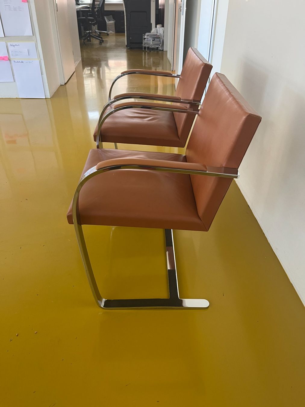 Set di tavolo e panche: Knoll Tisch mit 6 Knoll Freischwinger – Usato da Zürich venduto da ReaEggli 4