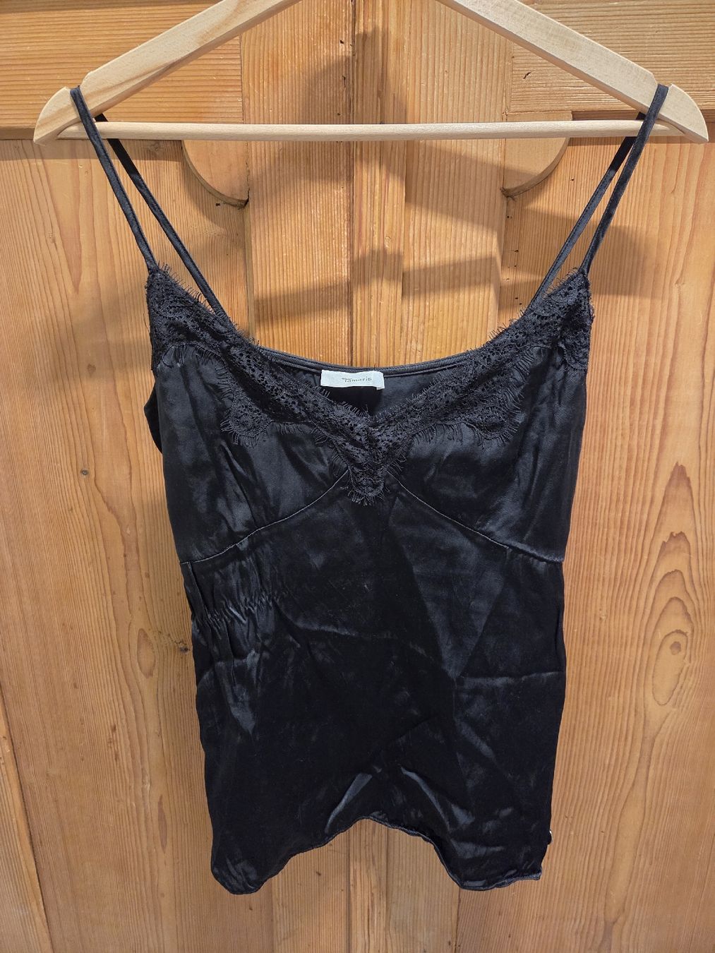 Top: Top von Tamaris Gr. 38 – Nuovo (secondo la descrizione) da Fraubrunnen venduto da amaree313