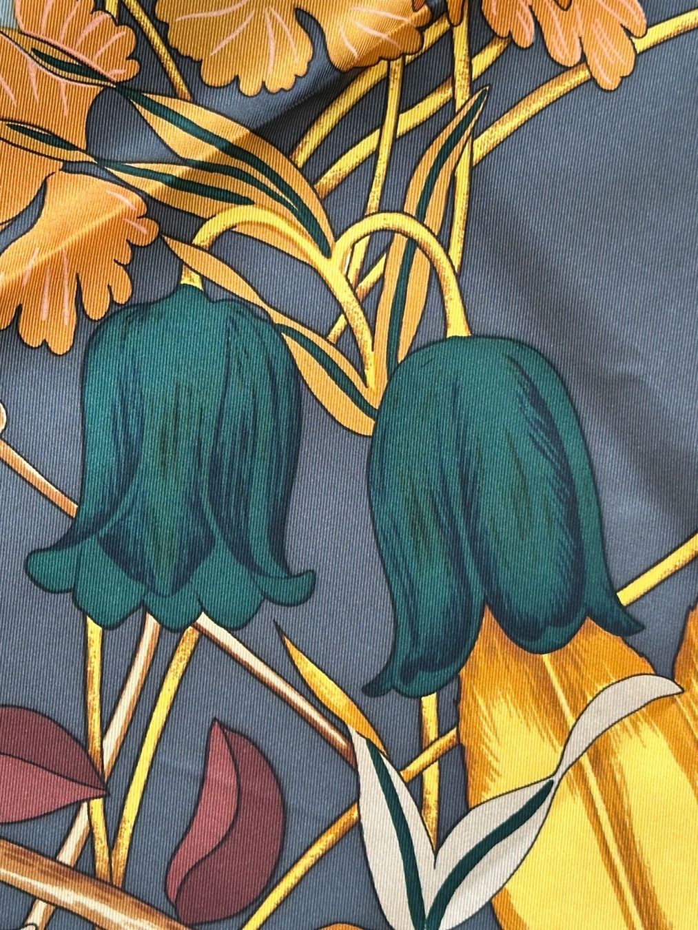 Hermès Foulards, Tücher & Schals: Carré Hermès Fleurs d'Hellade Original Orange Box – Neu (gemäss Beschreibung) aus Bern von der_karl 3